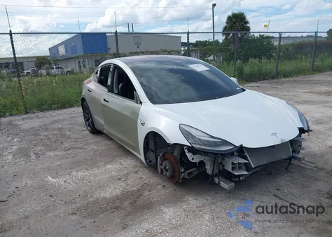 2018 Tesla Model 3 Long Range/Mid Range из США, поврежденный, VIN 5YJ3E1EA4JF035245